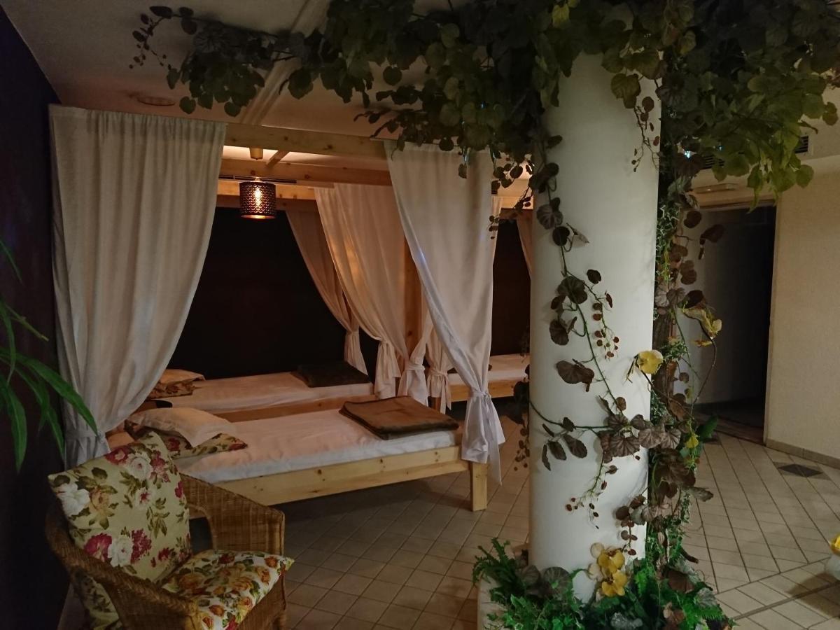 Hotel Kristall Falzes Eksteriør billede